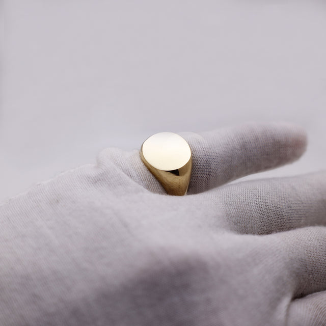 Classic Round Signet
